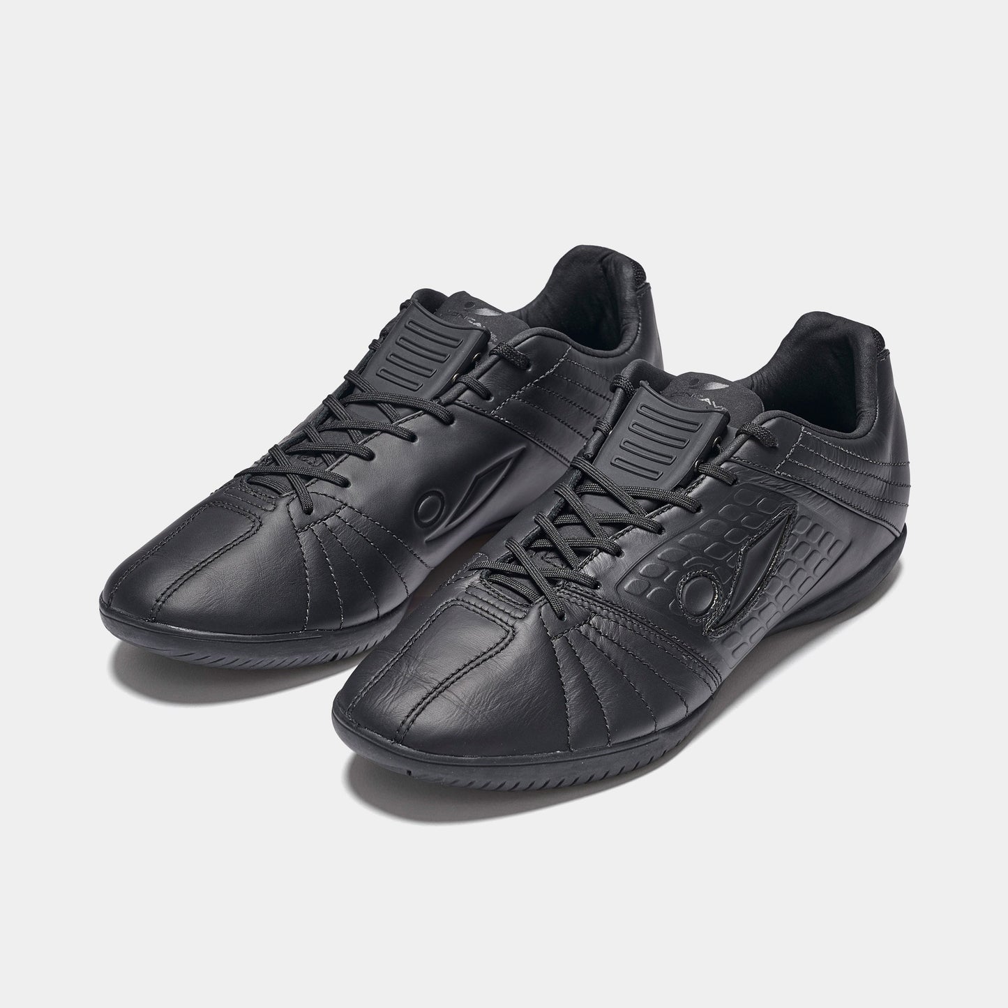 Concave Aura + IN - Black/Black/Black